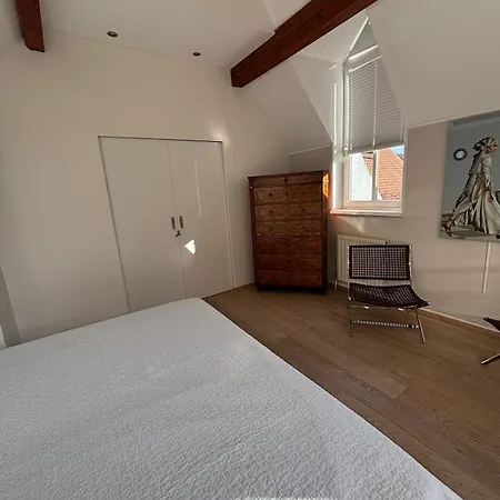 House In A Location Апартаменти Грац